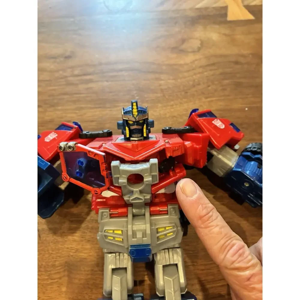 Vintage 2004 Hasbro/Takara Transformers Energon Optimus Prime figure. incomplete
